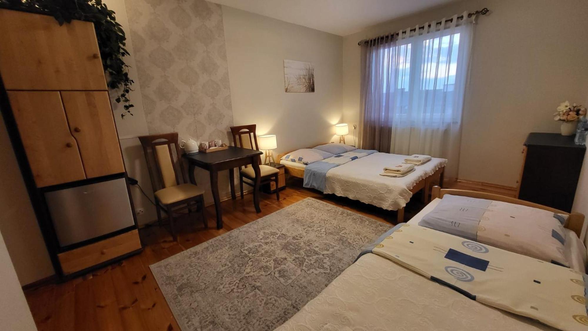 Aven'A Pokoje Goscinne Z Basenem Darłowo Exterior foto