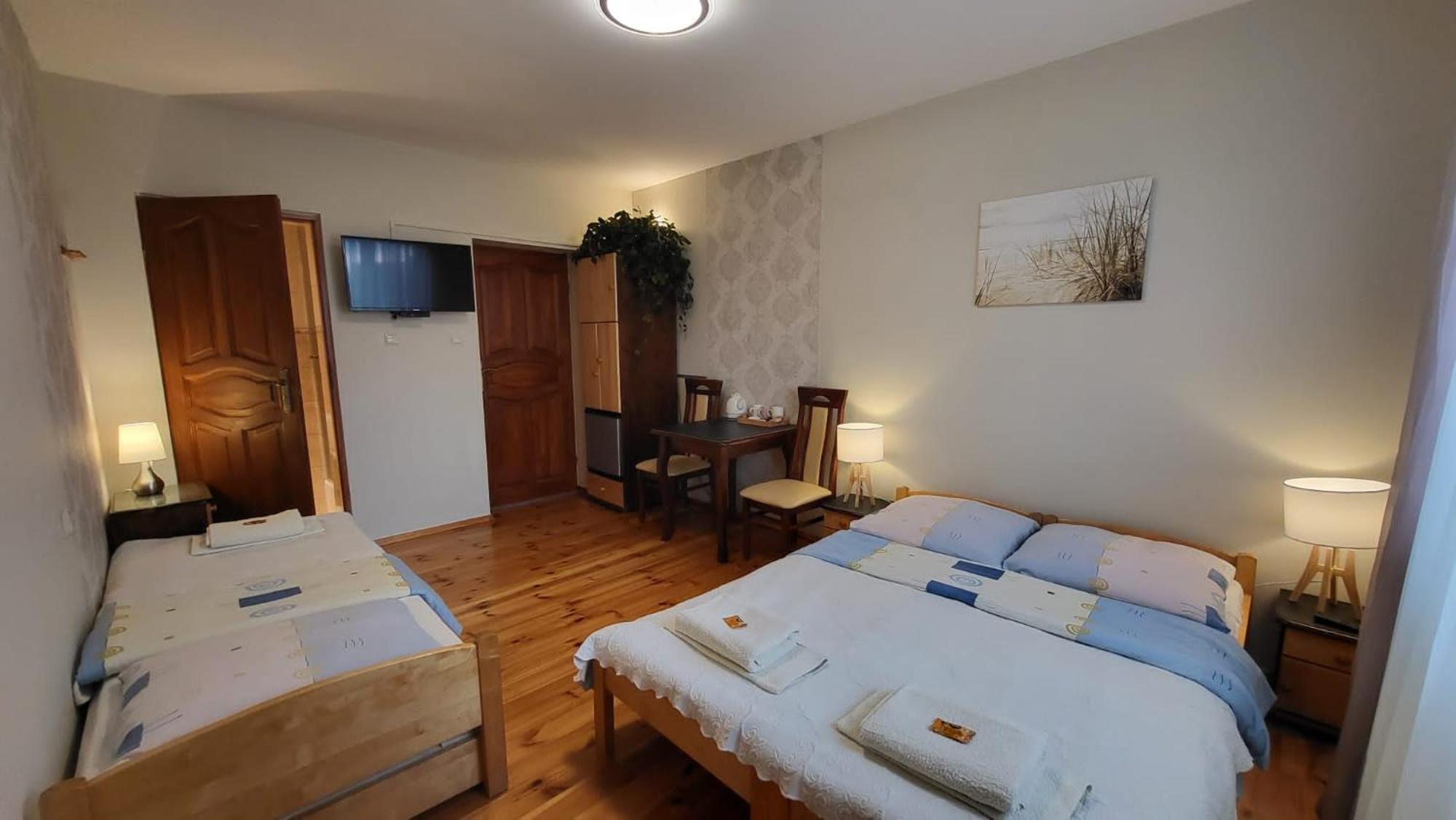 Aven'A Pokoje Goscinne Z Basenem Darłowo Exterior foto