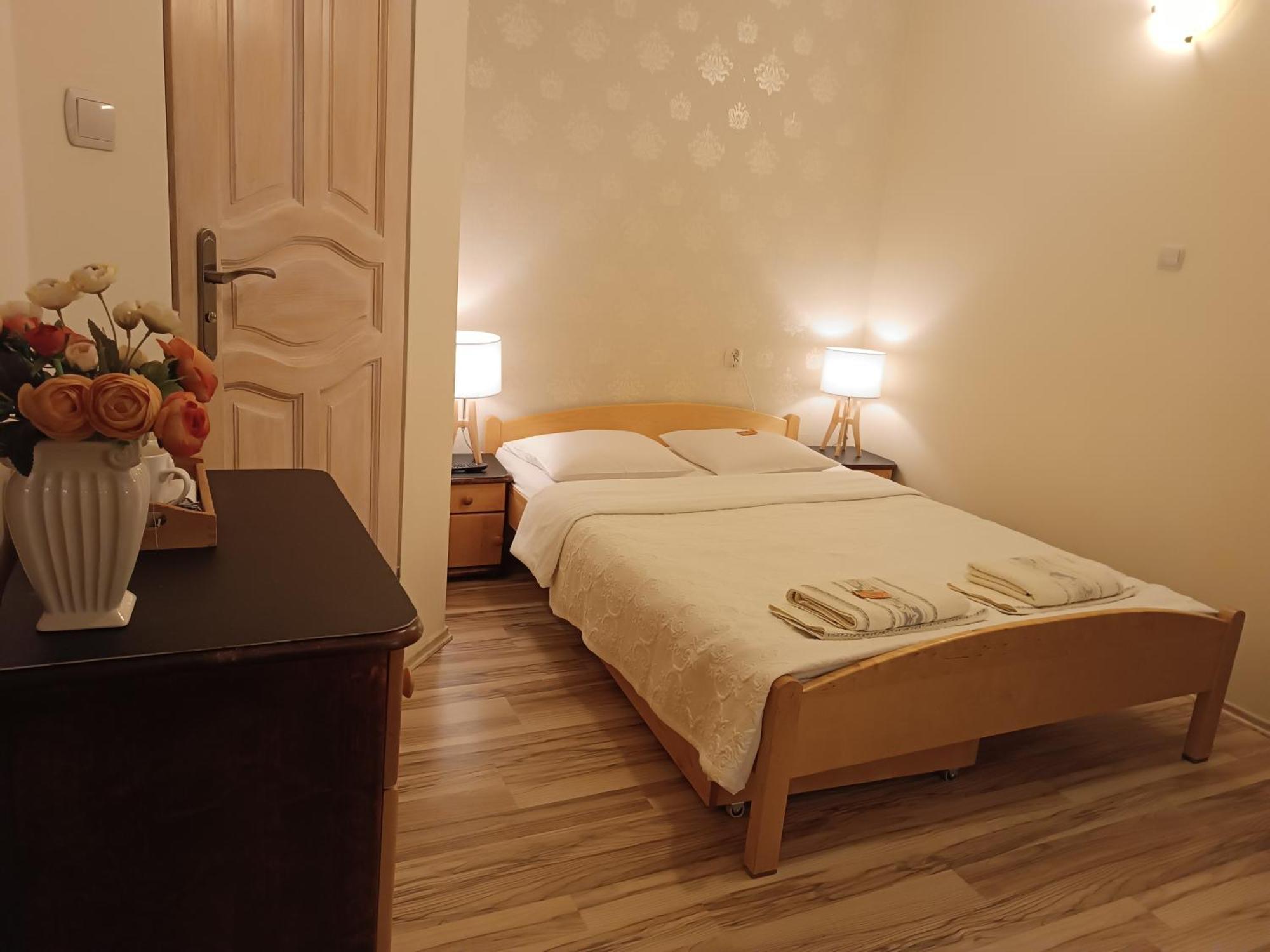 Aven'A Pokoje Goscinne Z Basenem Darłowo Exterior foto