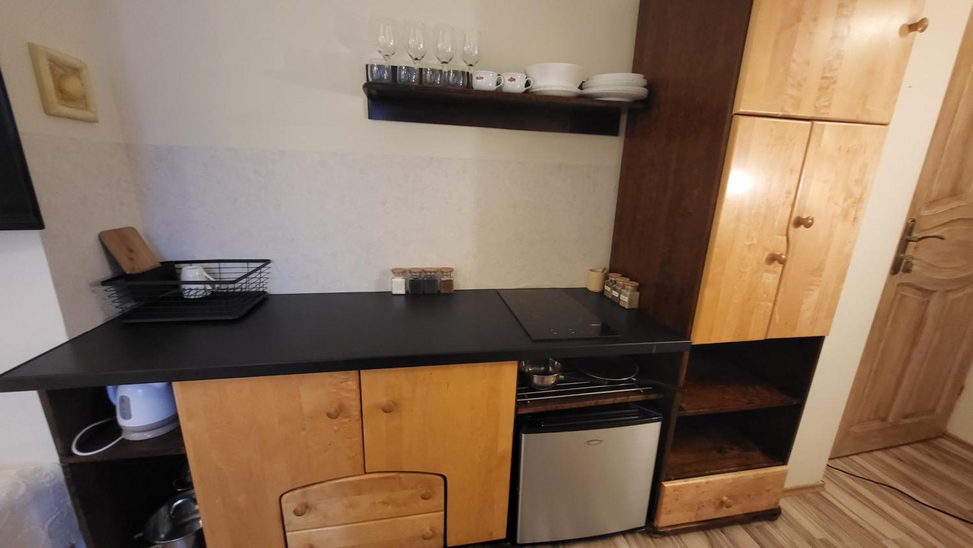 Aven'A Pokoje Goscinne Z Basenem Darłowo Exterior foto