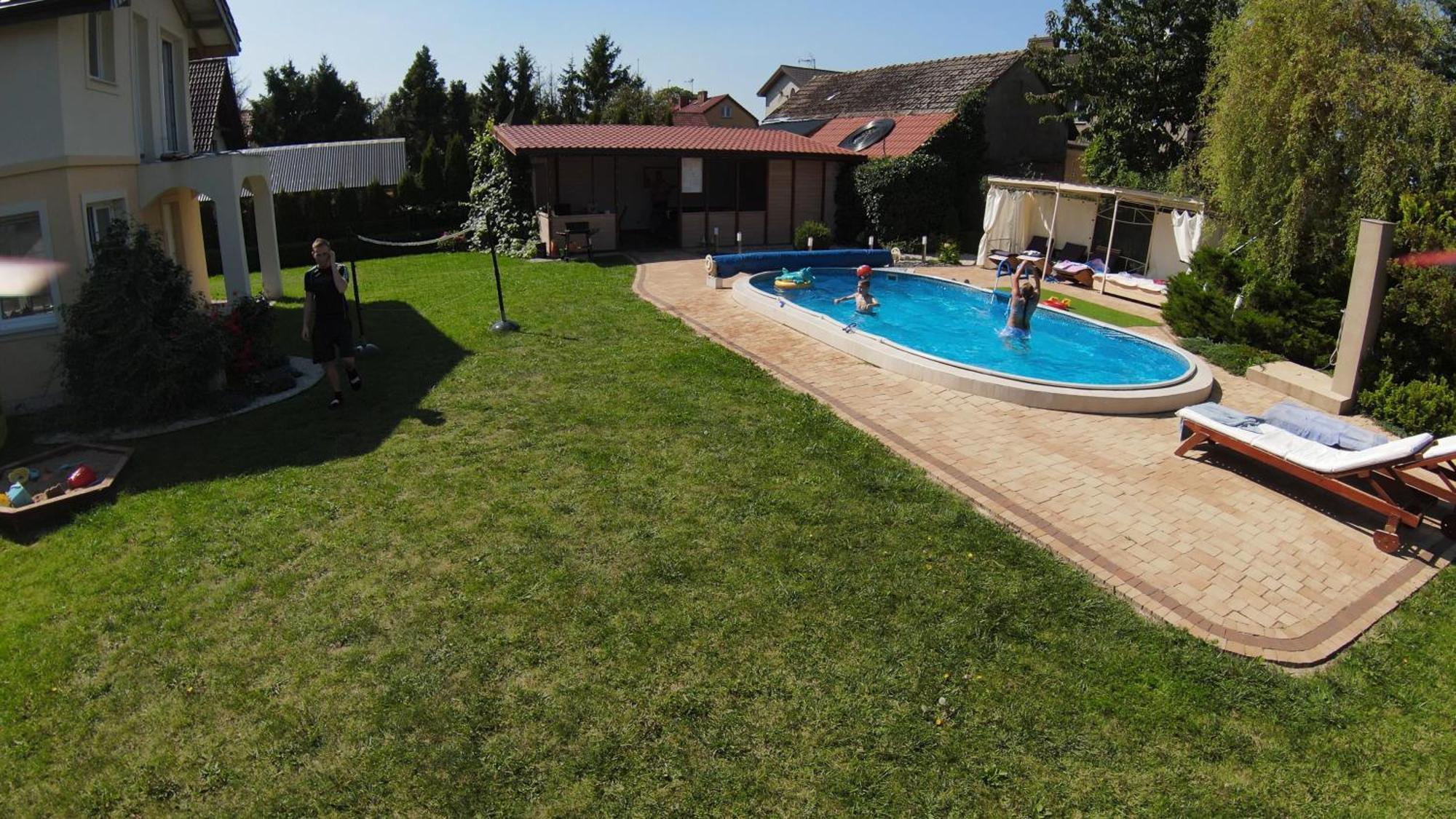 Aven'A Pokoje Goscinne Z Basenem Darłowo Exterior foto