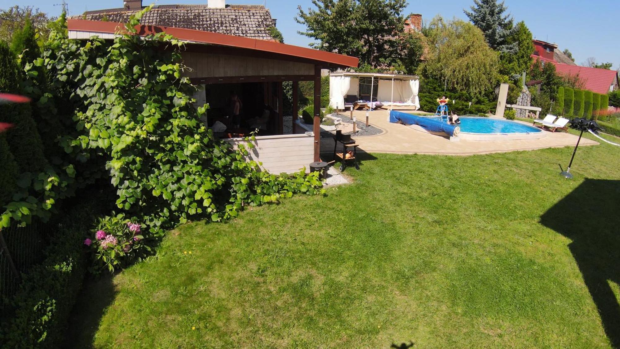 Aven'A Pokoje Goscinne Z Basenem Darłowo Exterior foto